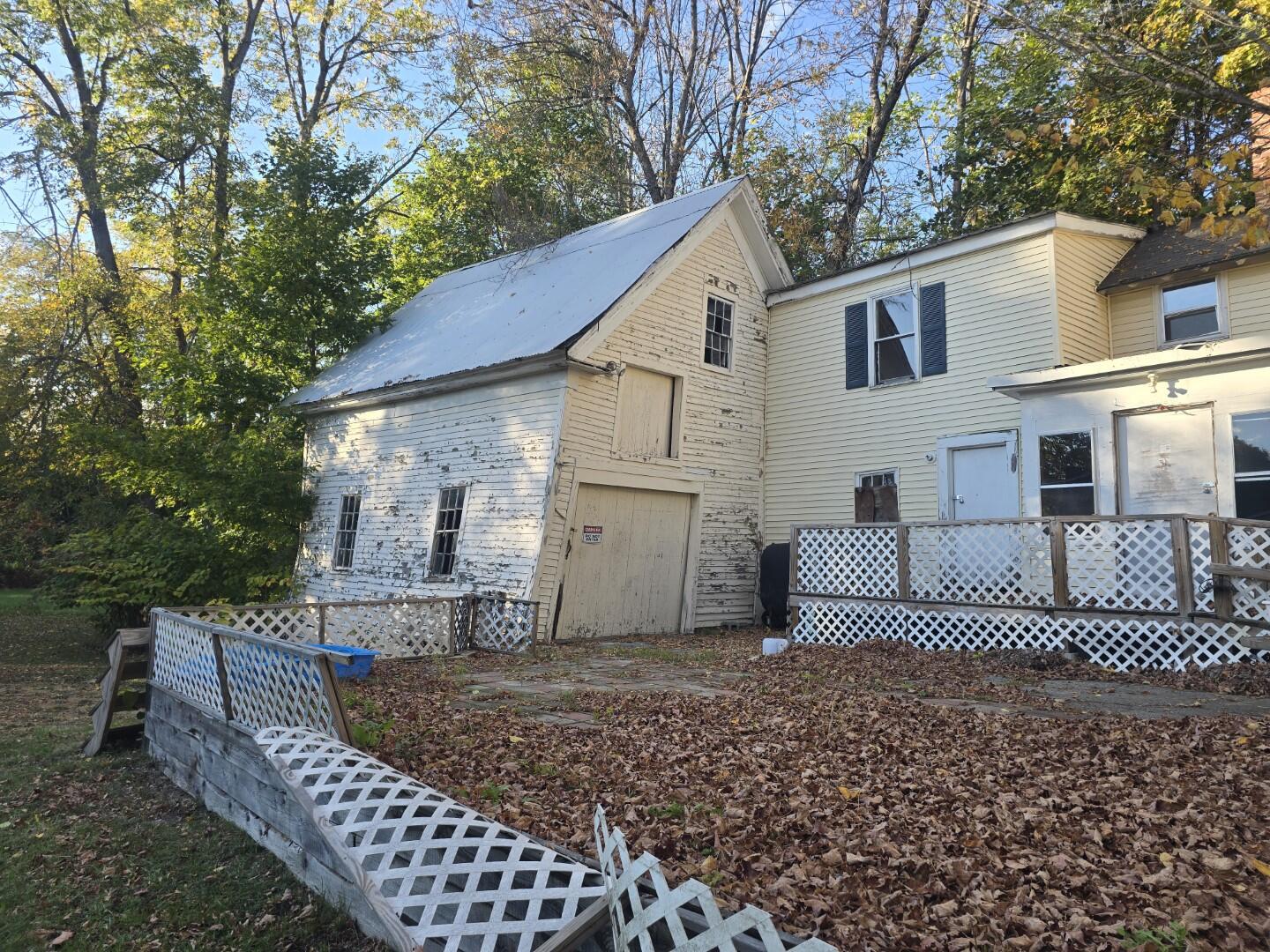 11 Pine Street Mechanic Falls, ME 04256 - Photo 5 of 8 subject photos (13)