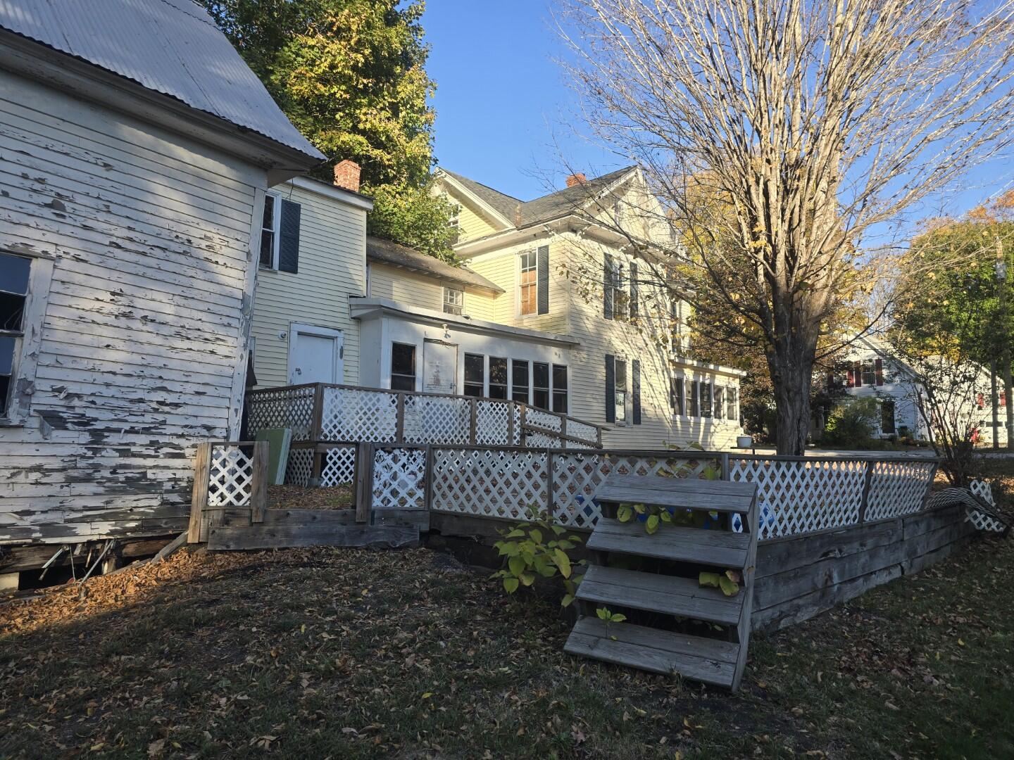 11 Pine Street Mechanic Falls, ME 04256 - Photo 7 of 7 subject photos (19)