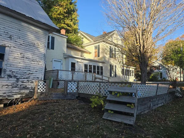 $117,900 | 11 Pine Street, Mechanic Falls, ME 04256