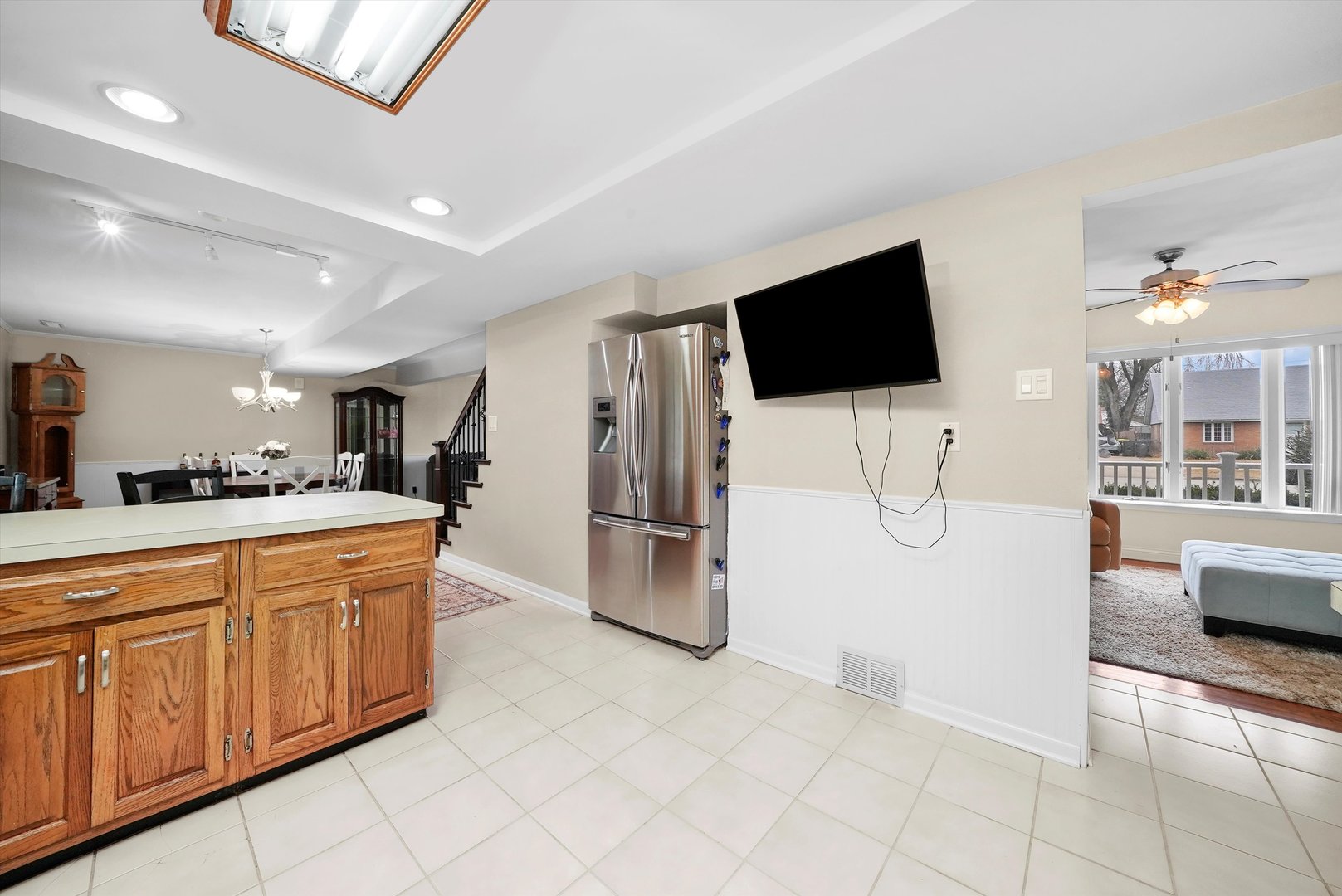 11024 Menard Avenue Chicago Ridge, IL 60415 - Photo 13 of 40