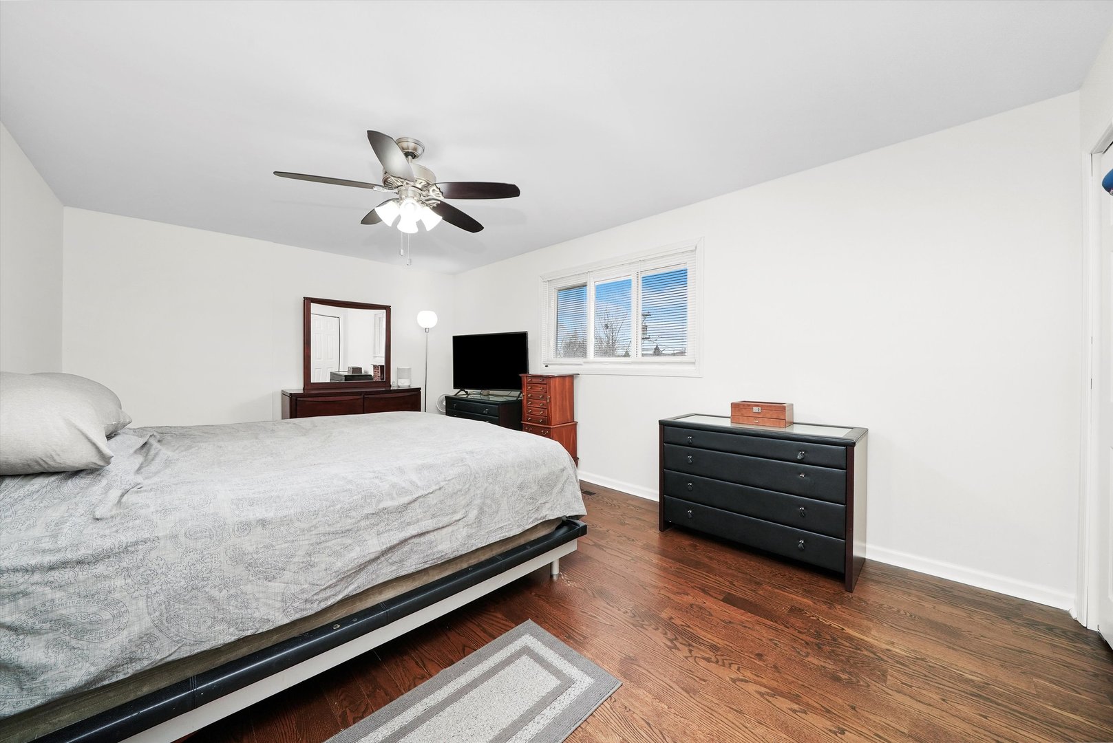 11024 Menard Avenue Chicago Ridge, IL 60415 - Photo 25 of 40
