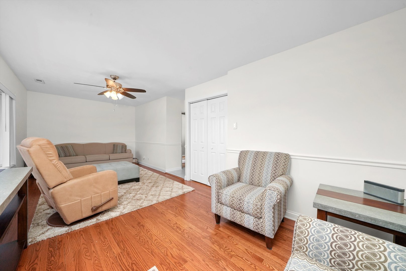 11024 Menard Avenue Chicago Ridge, IL 60415 - Photo 6 of 40