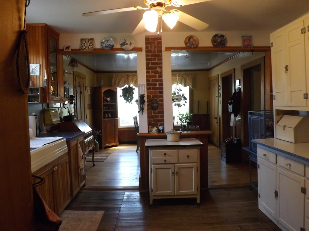 11 Old Upton Road Grafton, MA 01519 - Photo 2 of 30 Gallery Image 2