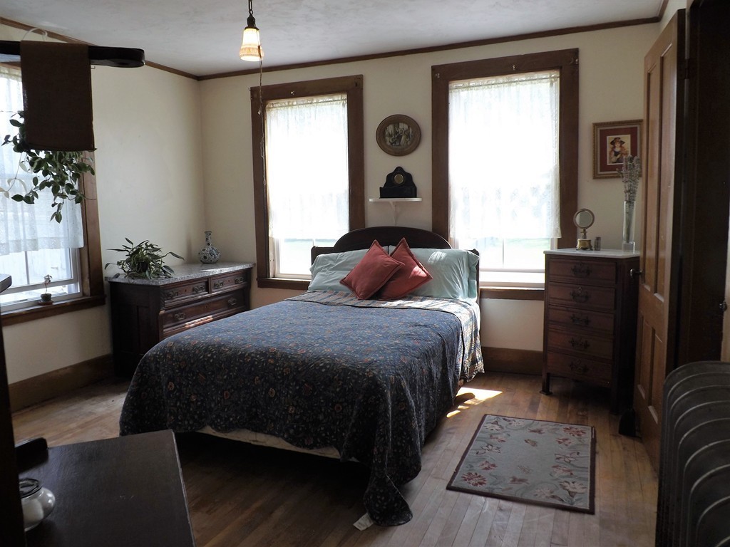 11 Old Upton Road Grafton, MA 01519 - Photo 10 of 30 Gallery Image 10