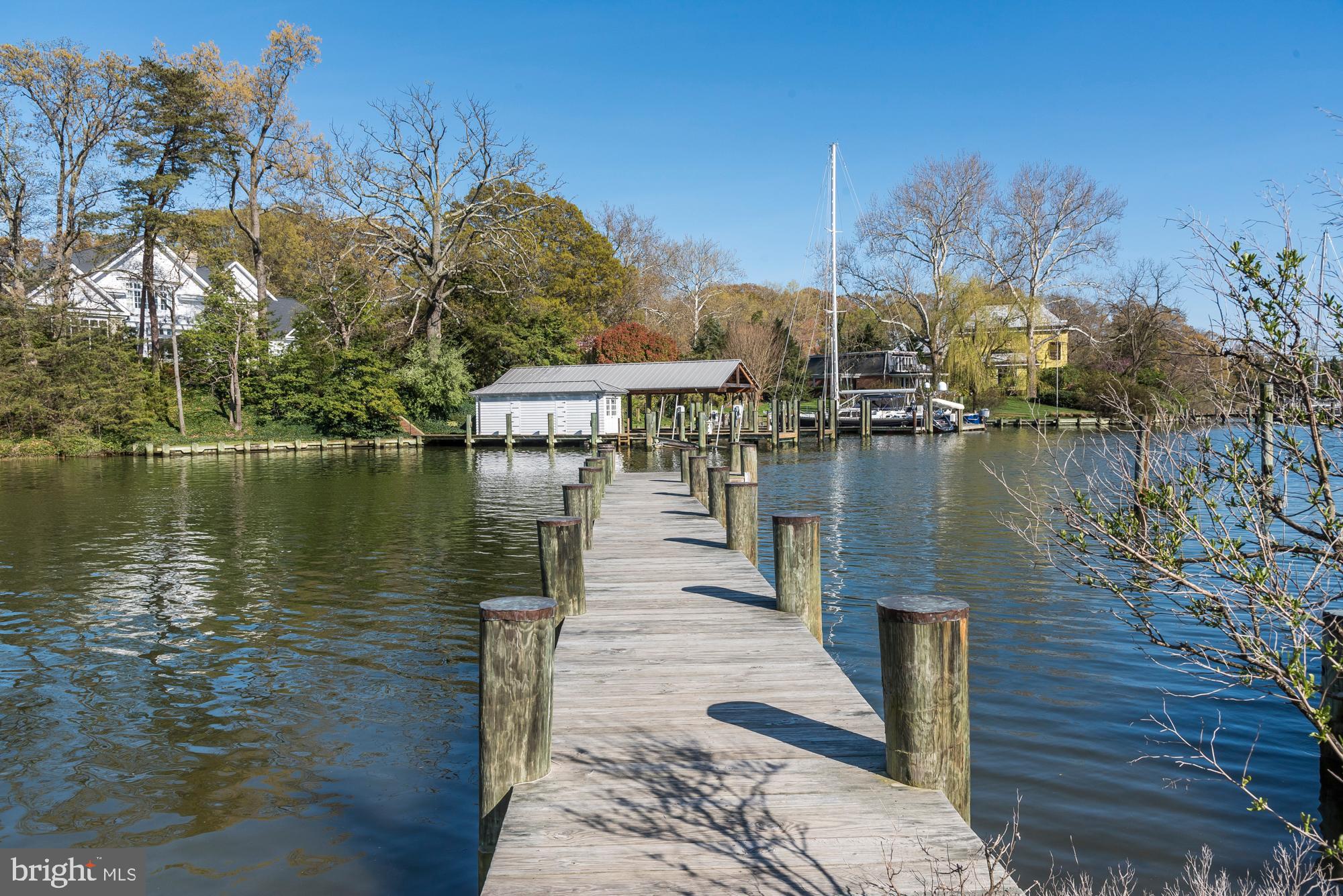 412 Ferry Point Road Annapolis, MD 21403 - Photo 13 of 34 Community Pier
