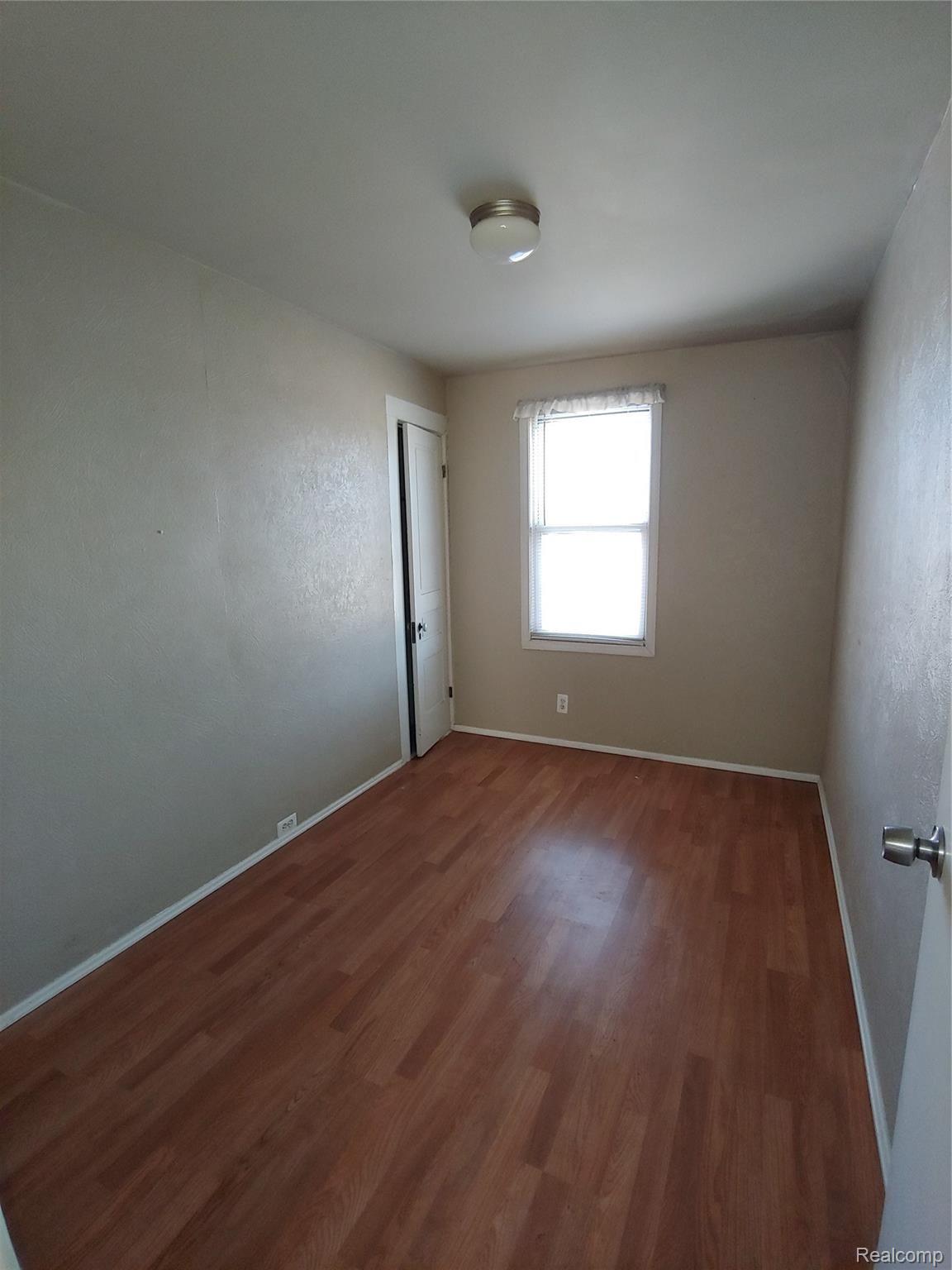 990 Baldwin Road Lapeer, MI 48446 - Photo 8 of 17 1st Floor Bedroom