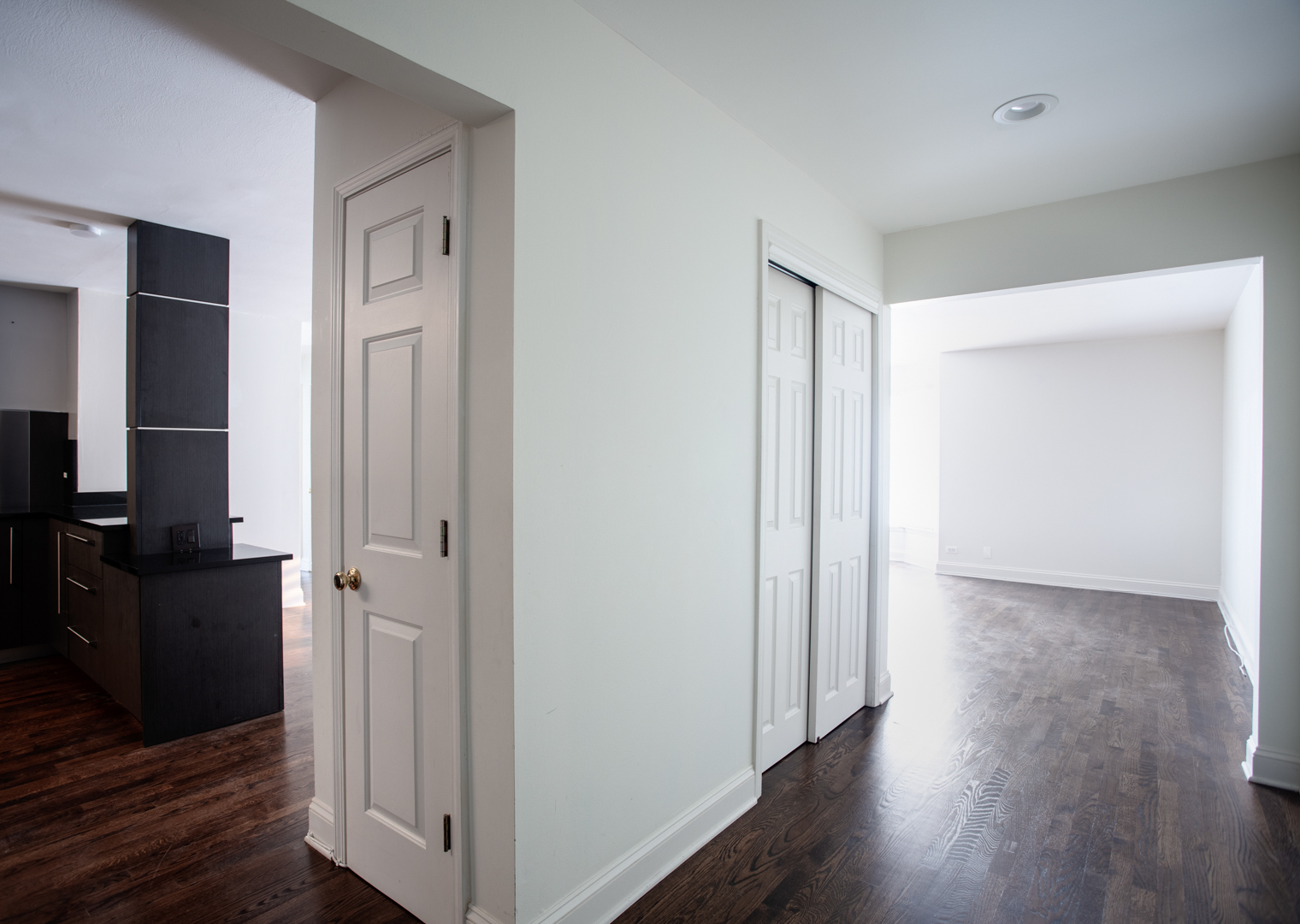 2400 Archbury Lane, Unit 1E Park Ridge, IL 60068 - Photo 4 of 18