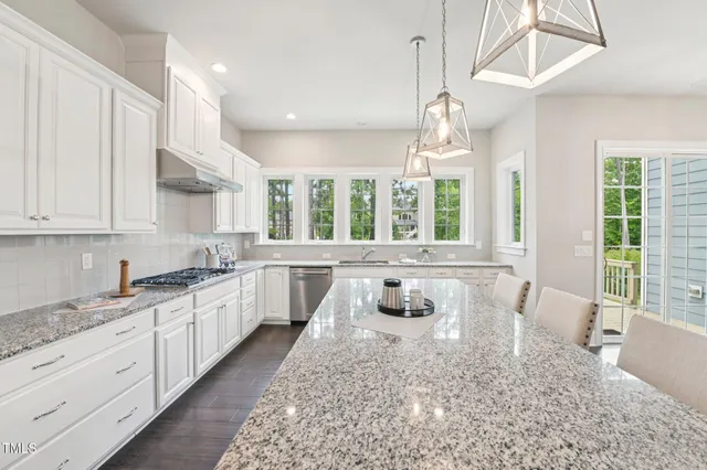 $1,029,900 | 3526 Clifton Park Court, Apex, NC 27562