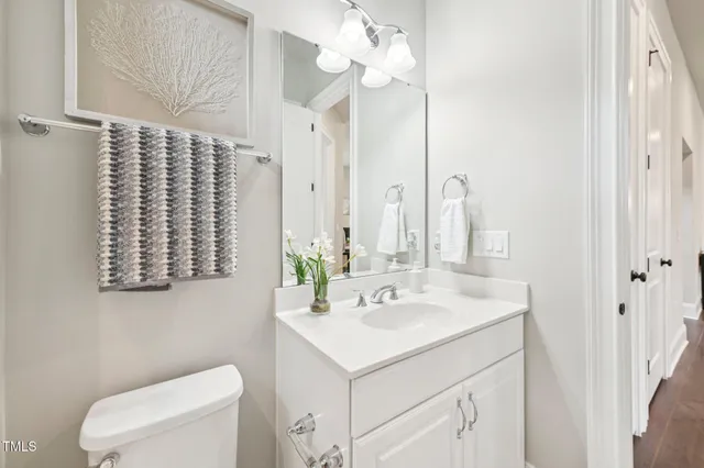 $1,029,900 | 3526 Clifton Park Court, Apex, NC 27562