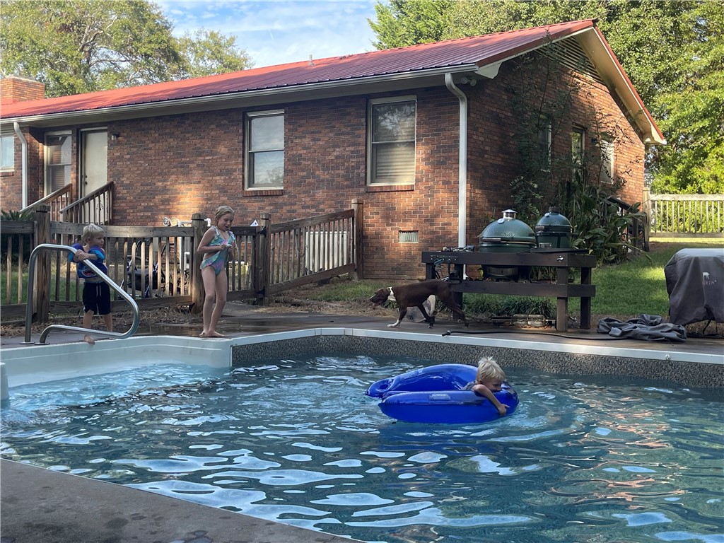 1415 Crestview Road Anderson, SC 29621 - Photo 36 of 37 Summer Time Pool view