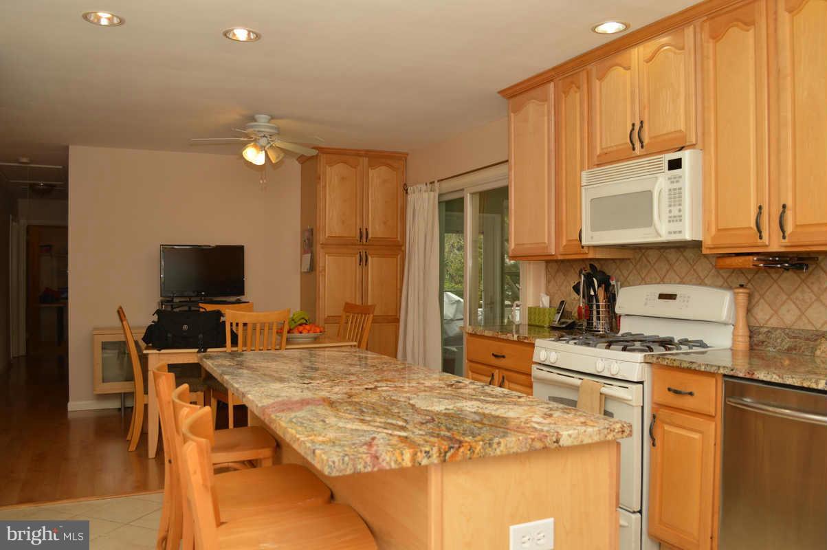 19308 Treadway Road Brookeville, MD 20833 - Photo 5 of 19 Kitchen