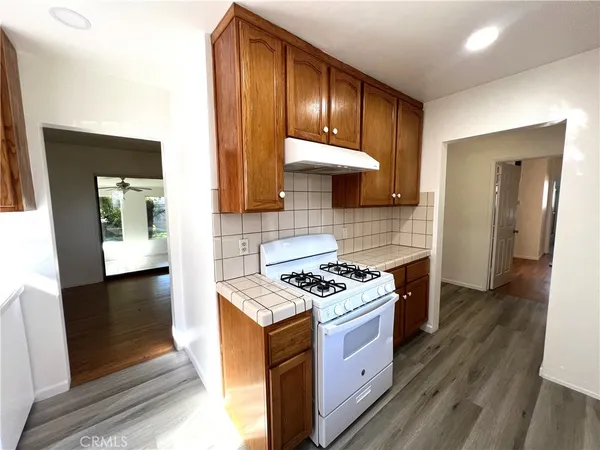 $775,000 | 10251 Foster Road, Downey, CA 90242