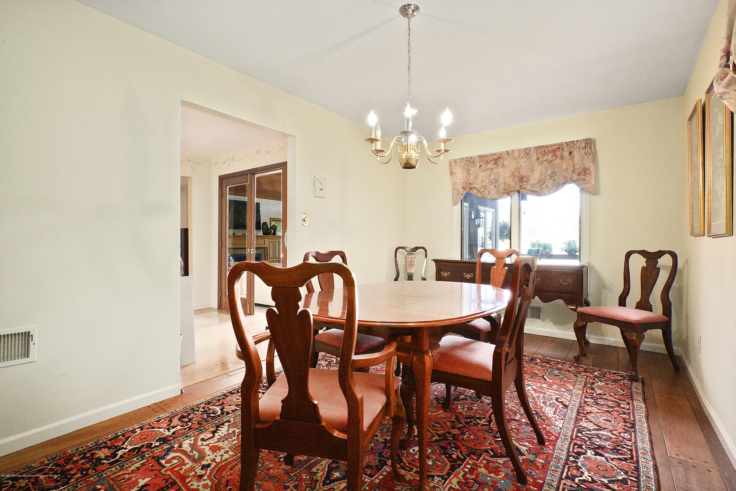 237 Lakeside Avenue Colts Neck, NJ 07722 - Photo 18 of 54 Dining room