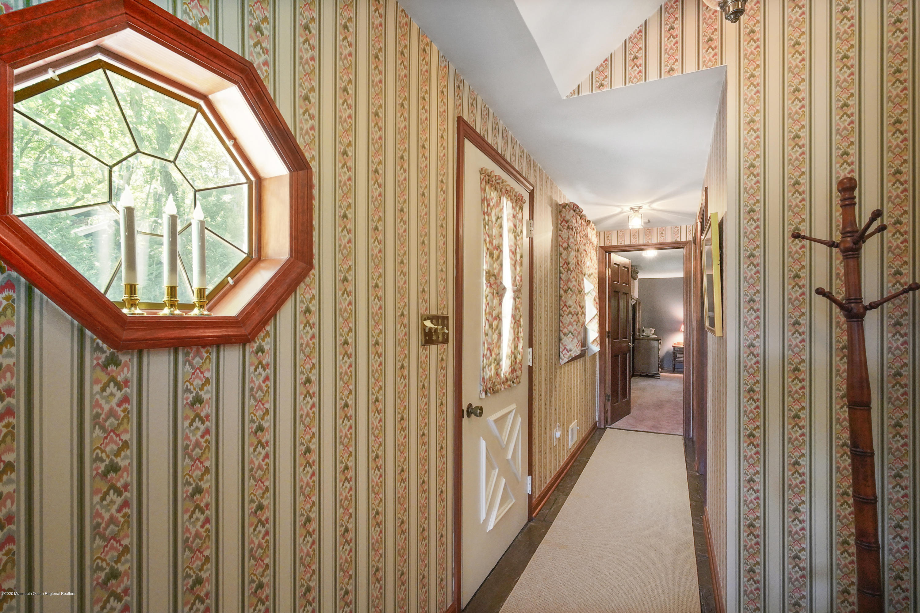 237 Lakeside Avenue Colts Neck, NJ 07722 - Photo 27 of 54 Entryway