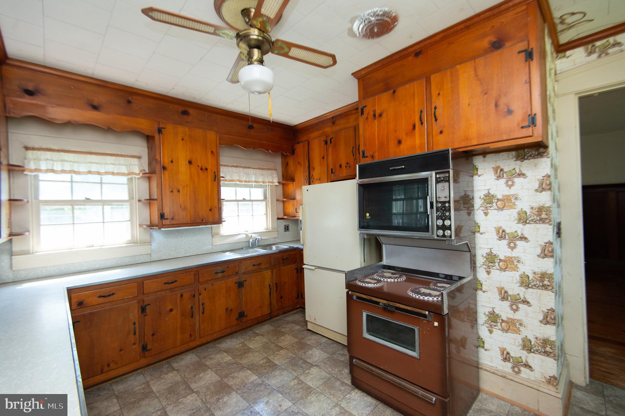 4910 Gregory Road Cambridge, MD 21613 - Photo 33 of 131 Kitchen