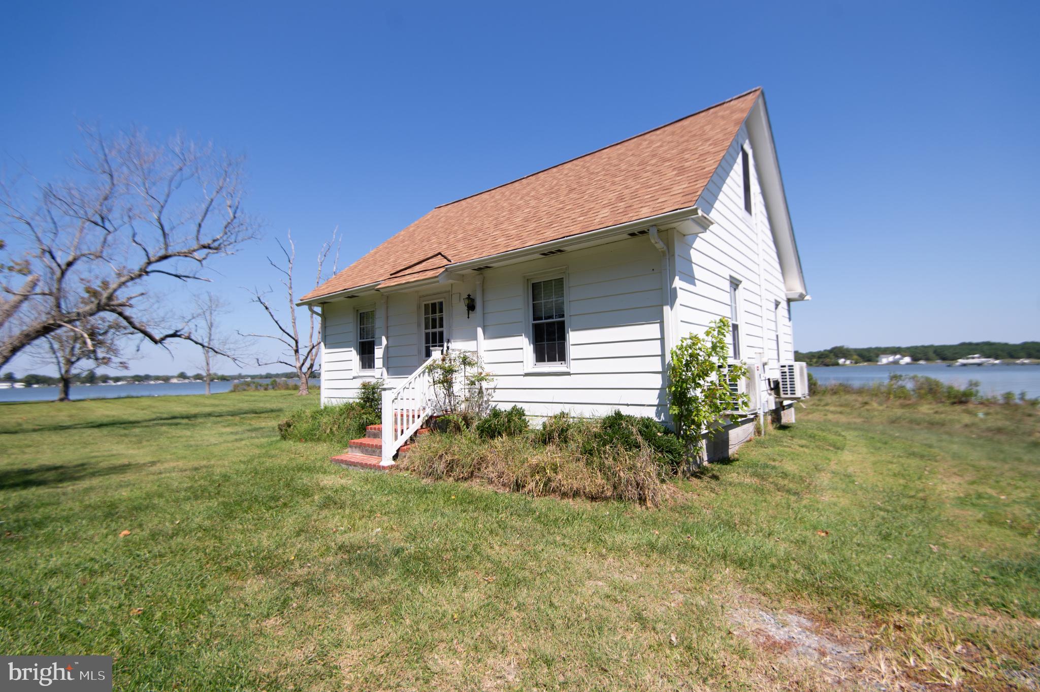 2 BR Guest Cottage currently in vacation rental
