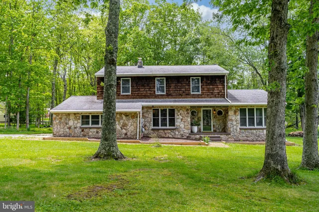 $440,000 | 609 Southern Pines Drive, Oakland, MD 21550