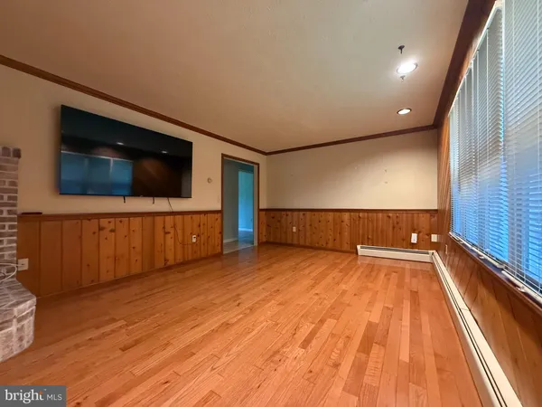 $425,000 | 609 Southern Pines Drive, Oakland, MD 21550