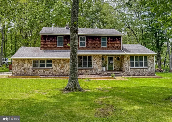 $425,000 | 609 Southern Pines Drive, Oakland, MD 21550