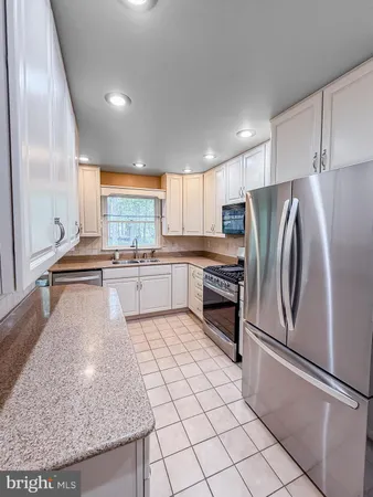 $425,000 | 609 Southern Pines Drive, Oakland, MD 21550