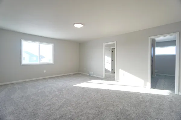 $339,999 | 6020 80th Avenue South, Horace, ND 58047