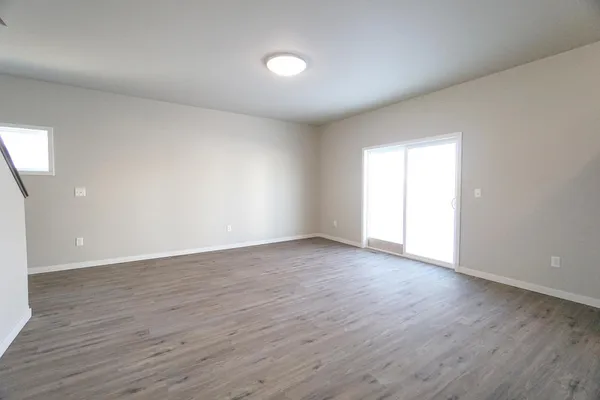 $339,999 | 6020 80th Avenue South, Horace, ND 58047