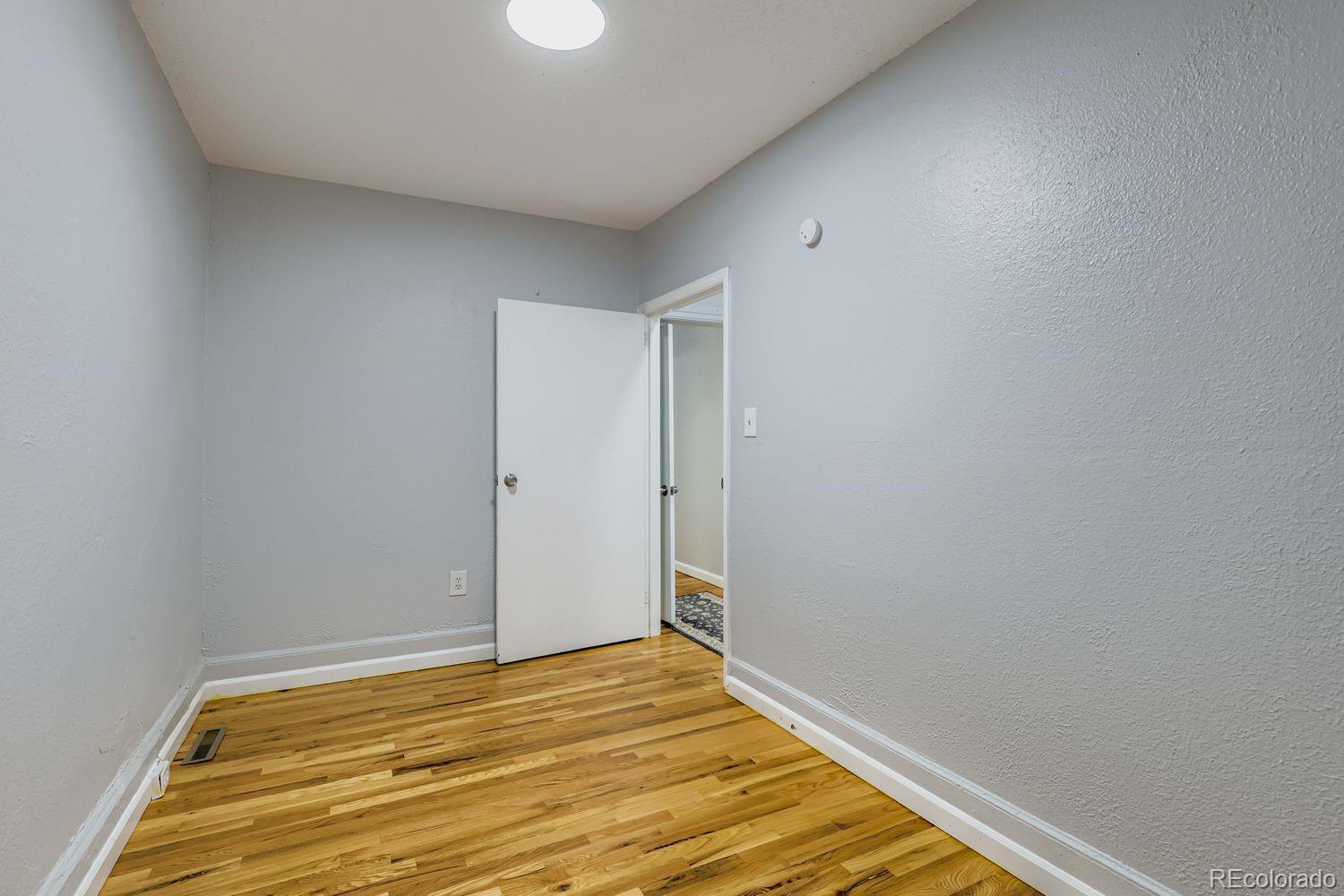 3515 North Williams Street, Unit 3517 Denver, CO 80205 - Photo 14 of 29 a view of room