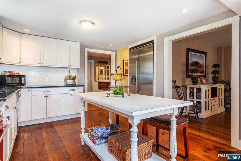 159 Mountainside Road Mendham, NJ 07945 - Photo 11 of 43 Gallery Image 11