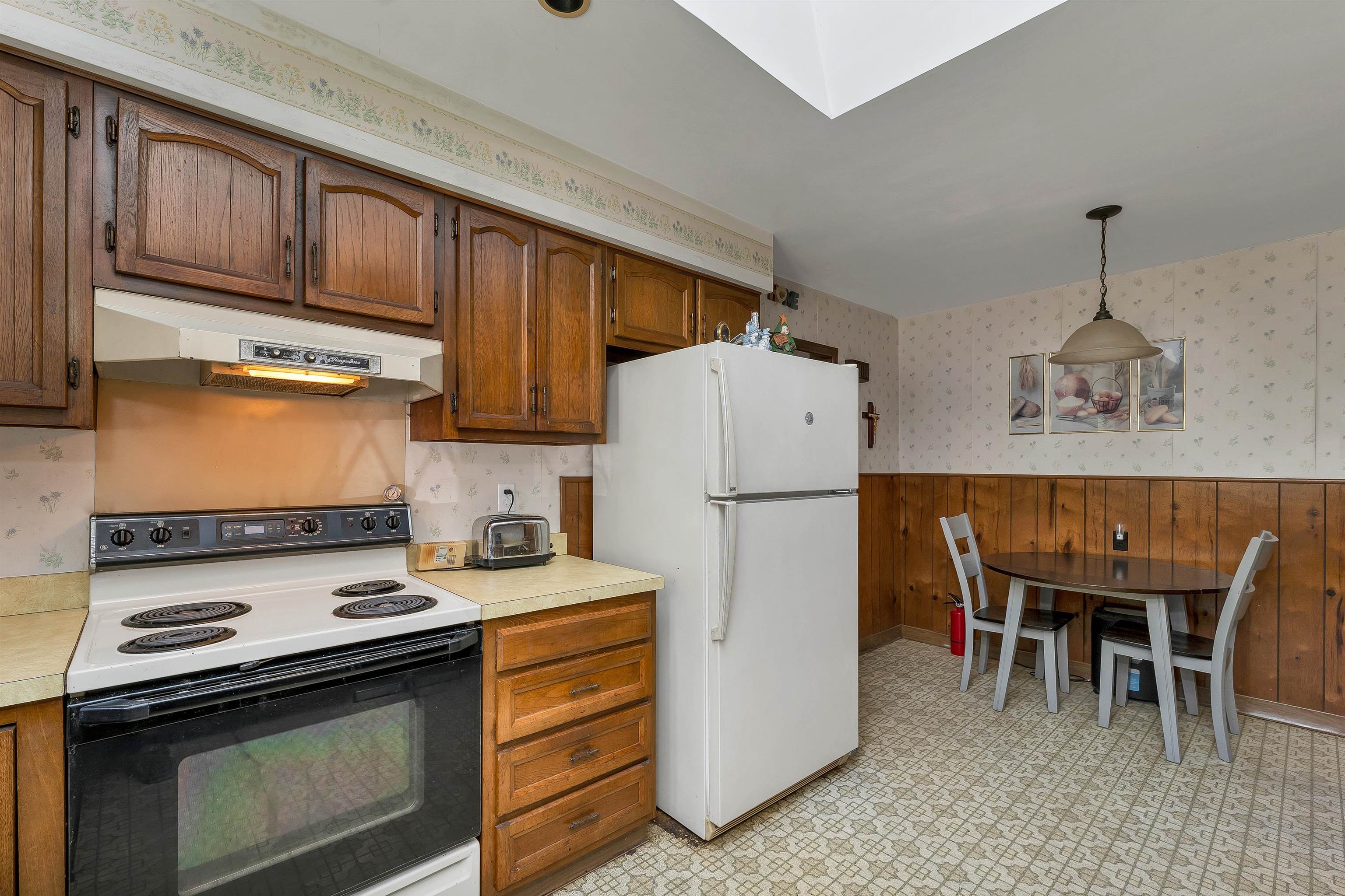 148 Allen Street Manchester, NH 03102 - Photo 15 of 30