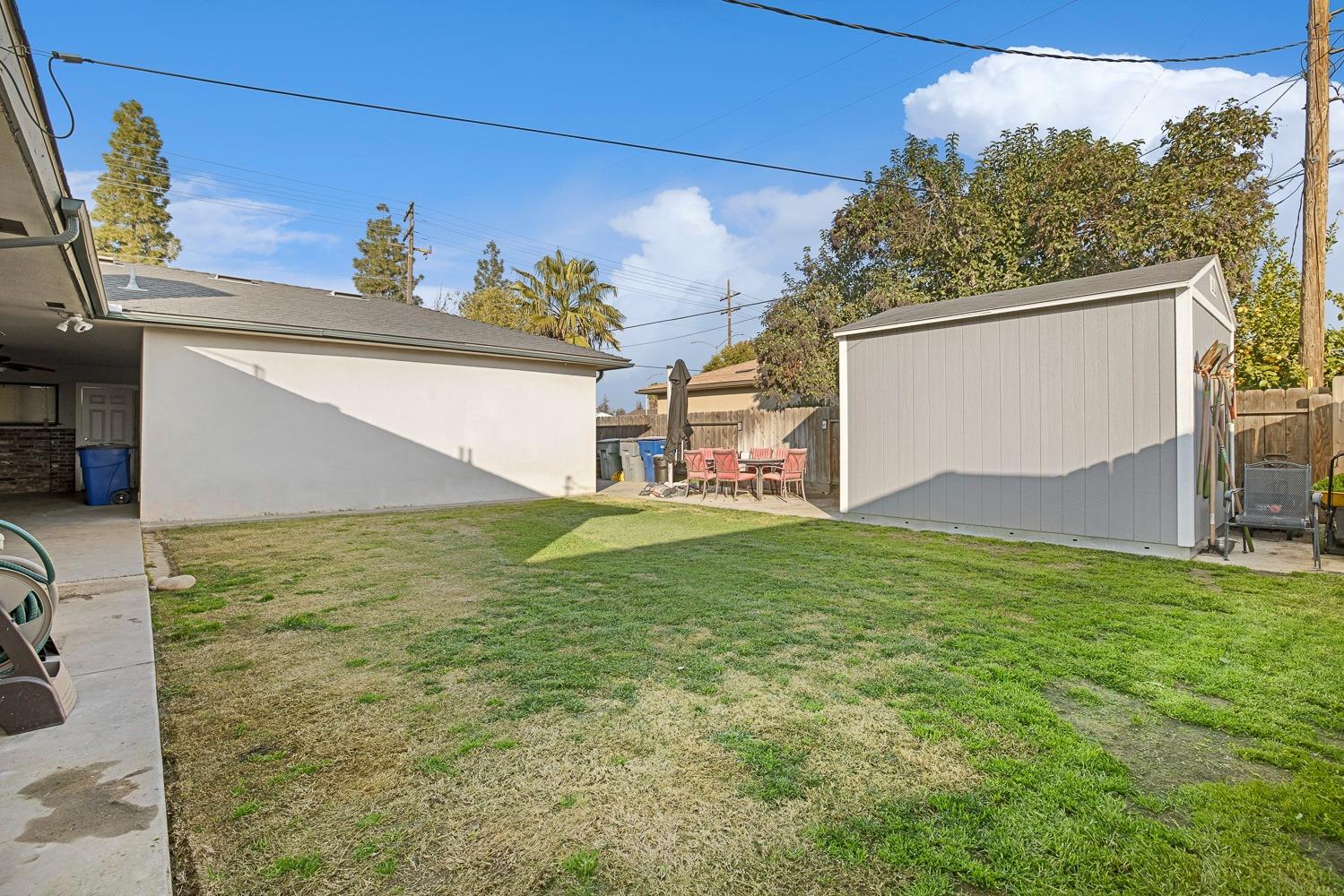 5780 North Angus Street Fresno, CA 93710 - Photo 37 of 41 a view of a outdoor space