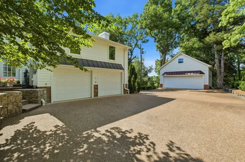 $2,495,000 | 2455 Long Hollow Pike, Hendersonville, TN 37075