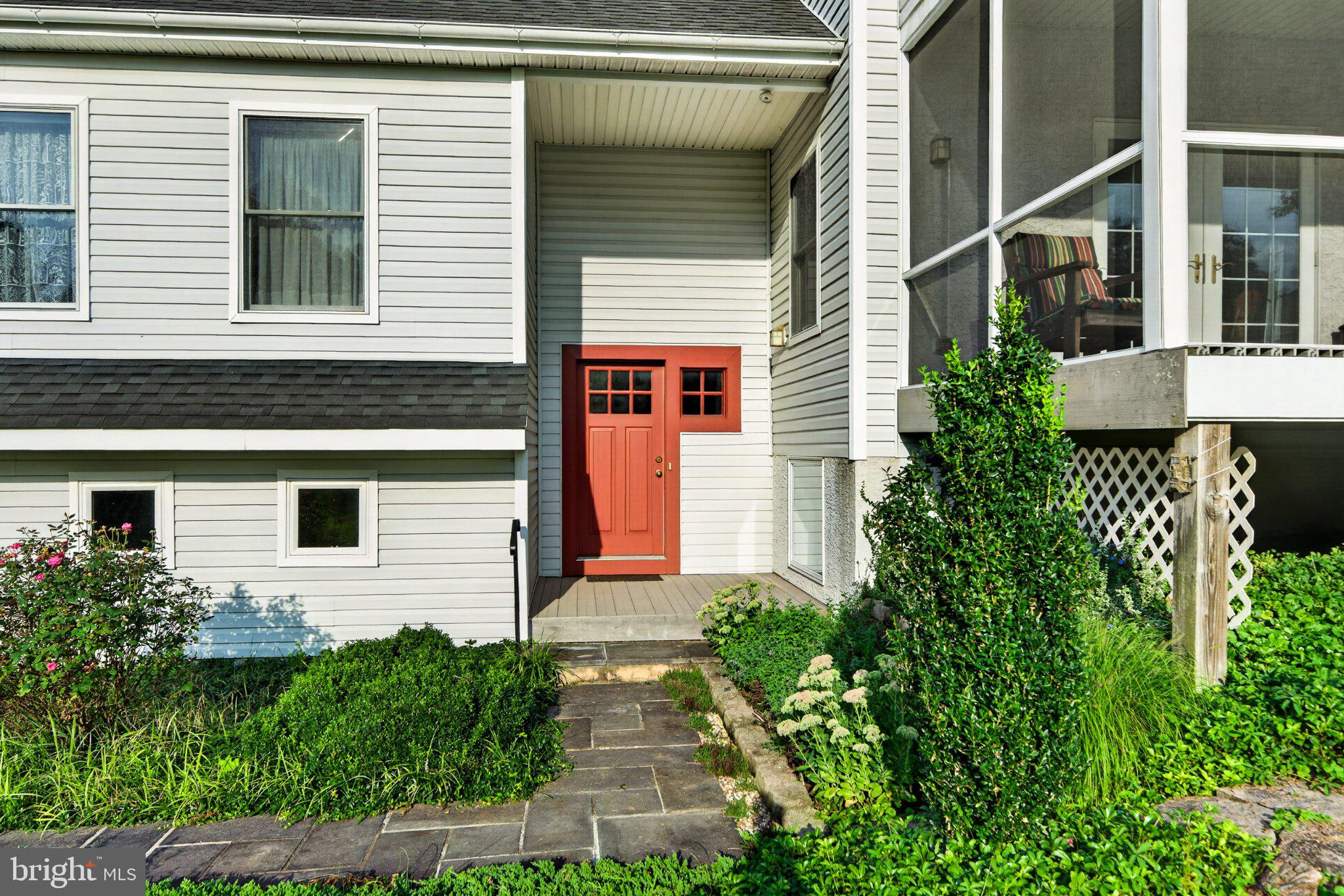 679 Spencer Road Avondale, PA 19311 - Photo 4 of 67 Front of House