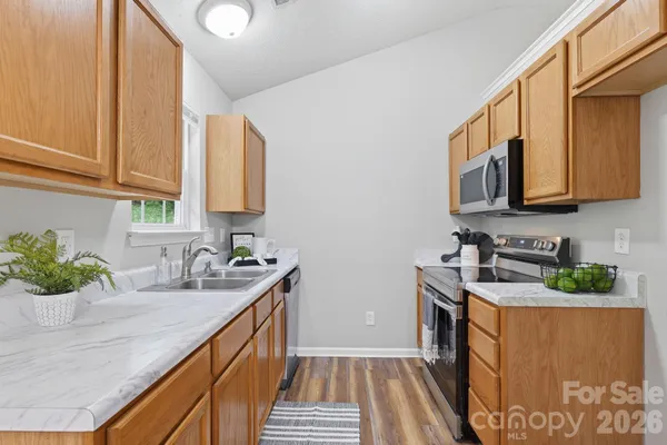 $284,900 | 11026 Olde English Drive, Charlotte, NC 28216
