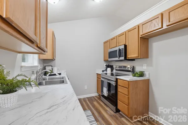 $284,900 | 11026 Olde English Drive, Charlotte, NC 28216