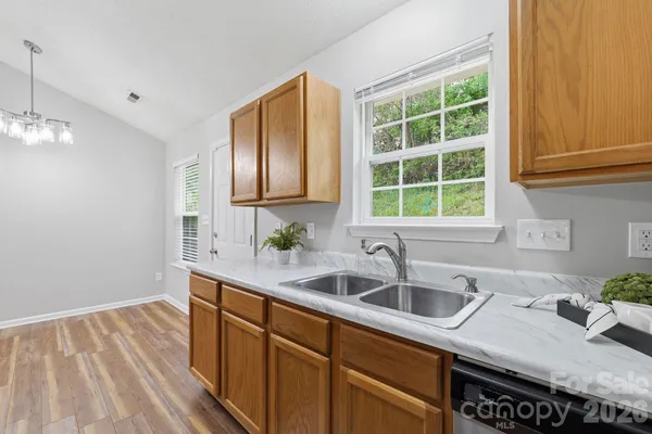 $284,900 | 11026 Olde English Drive, Charlotte, NC 28216
