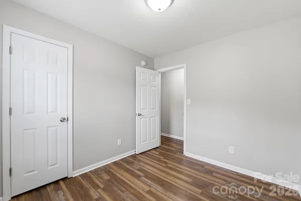 $284,900 | 11026 Olde English Drive, Charlotte, NC 28216