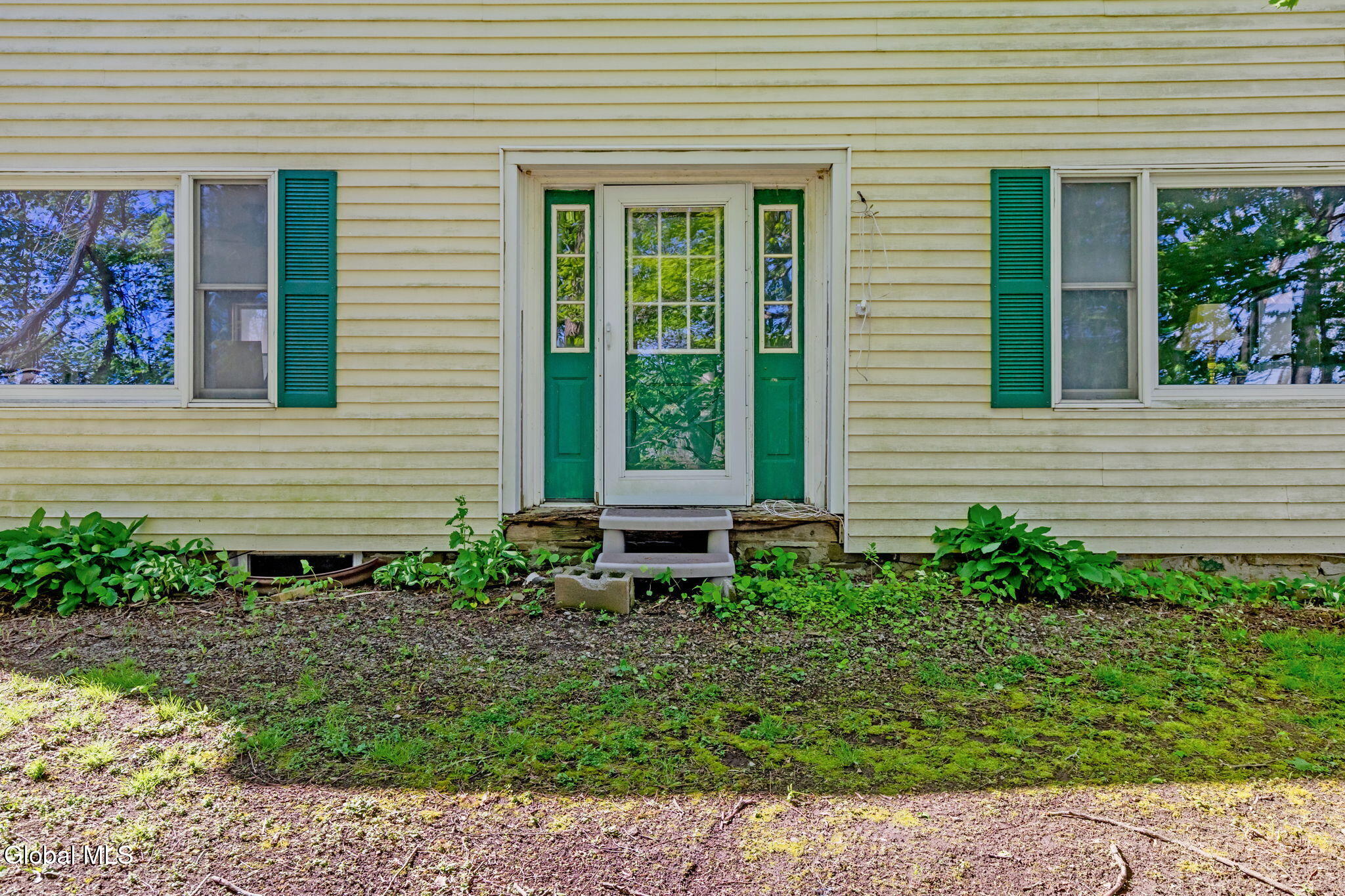 533 New Baltimore Road New Baltimore, NY 12192 - Photo 6 of 36 3-web-or-mls-1032-dibella-dr