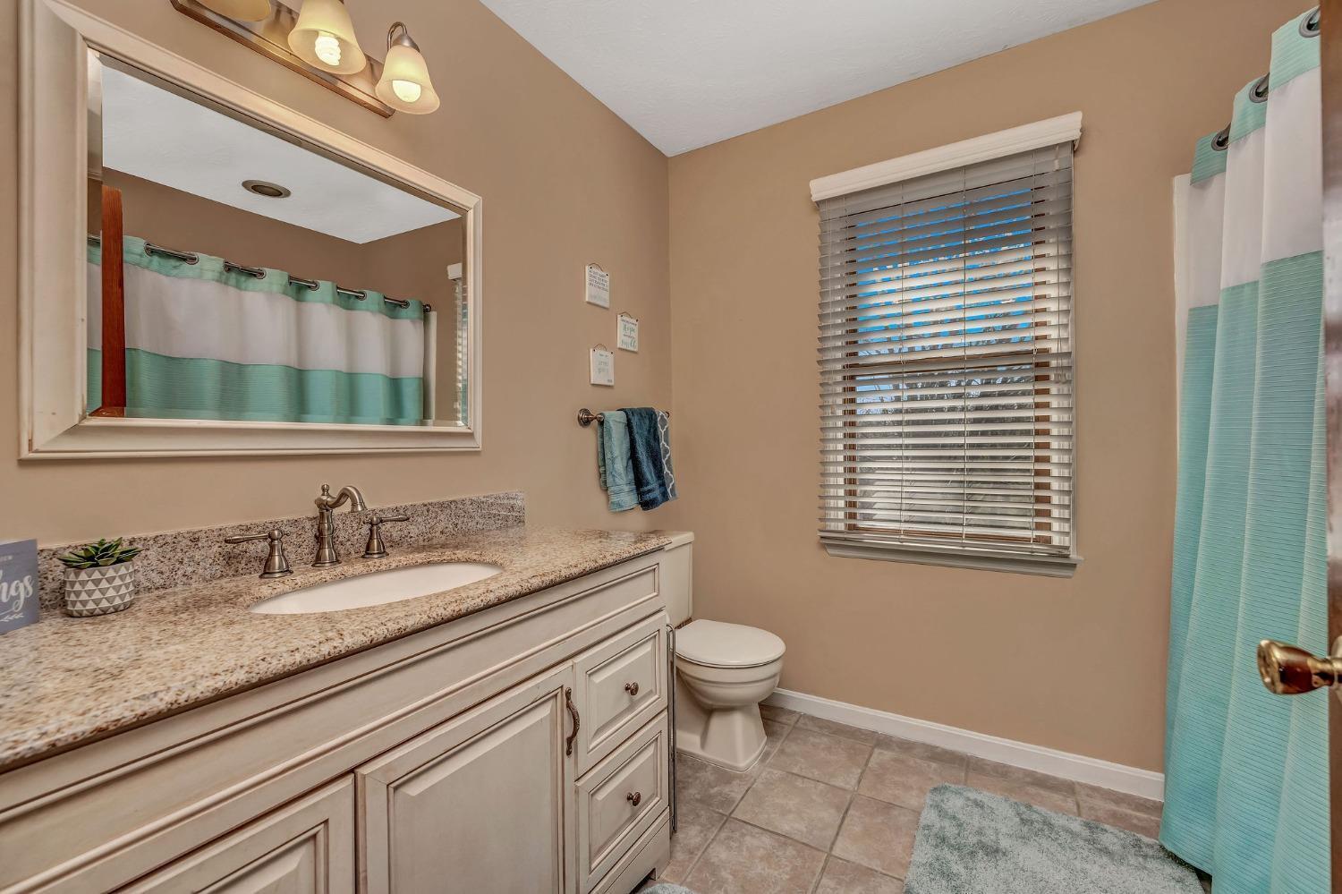 5661 Boomer Road Cincinnati, OH 45247 - Photo 28 of 44