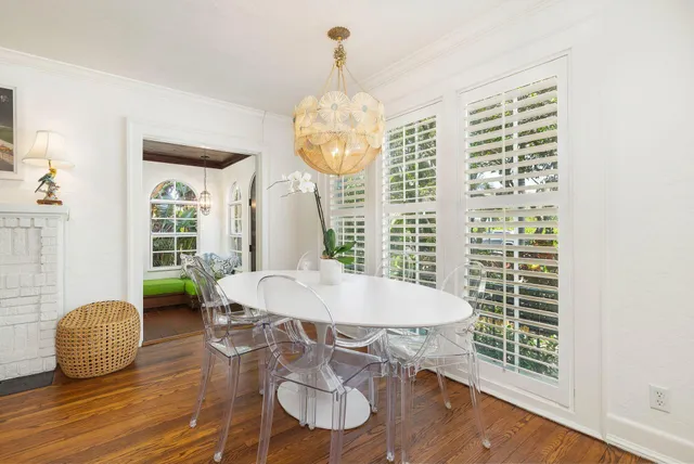 a bathroom with a bathtub and a shower curtain