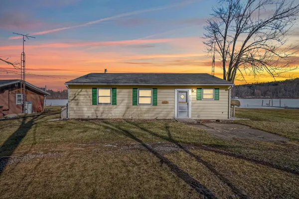 $135,000 | 5339 Lake Drive, Reading, MI 49274