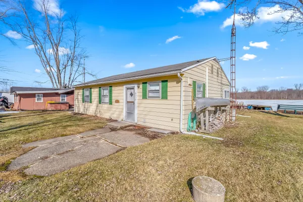 $135,000 | 5339 Lake Drive, Reading, MI 49274