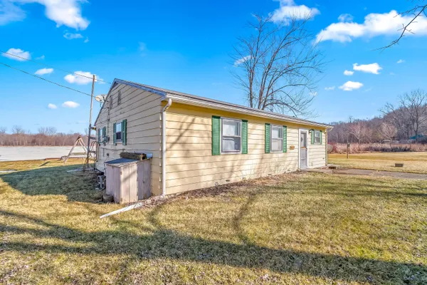 $135,000 | 5339 Lake Drive, Reading, MI 49274