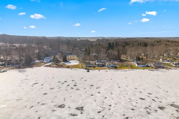 $135,000 | 5339 Lake Drive, Reading, MI 49274