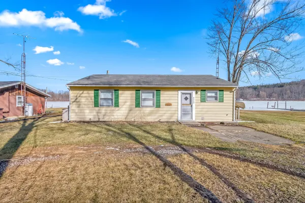 $135,000 | 5339 Lake Drive, Reading, MI 49274