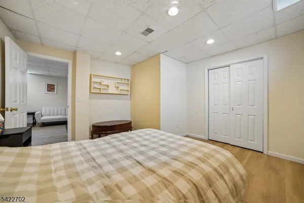 $5,600 | 21 Grove Street, Summit, NJ 07901