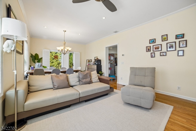 21 Grove Street Summit, NJ 07901 - Photo 5 of 32