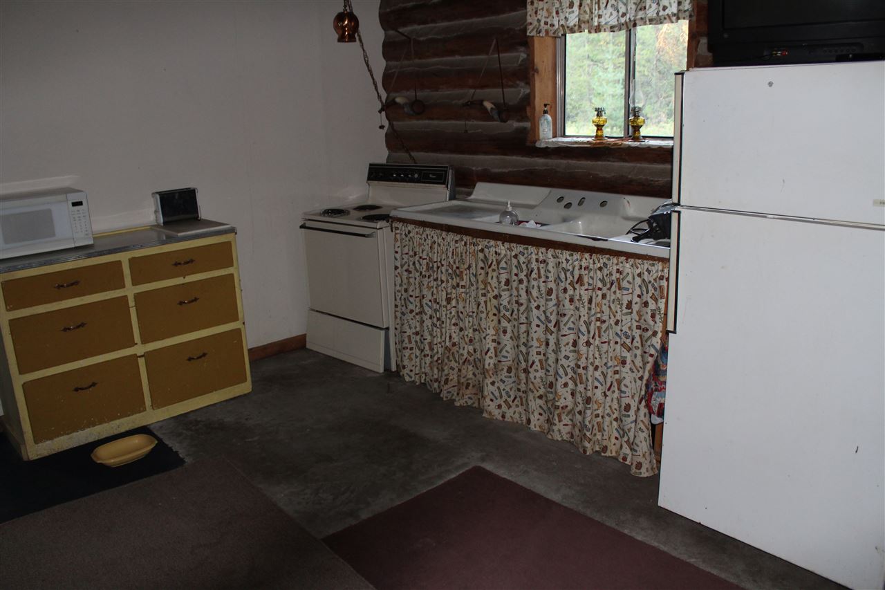 261 Hope Road Newport, WA 99156 - Photo 3 of 13 Gallery Image 3