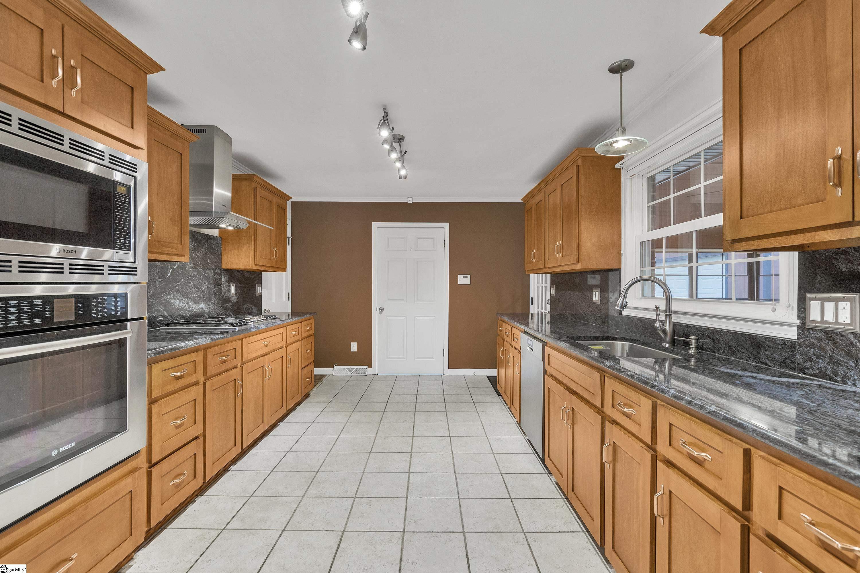 104 Del Riso Circle Easley, SC 29642 - Photo 12 of 36 Gallery Image 12