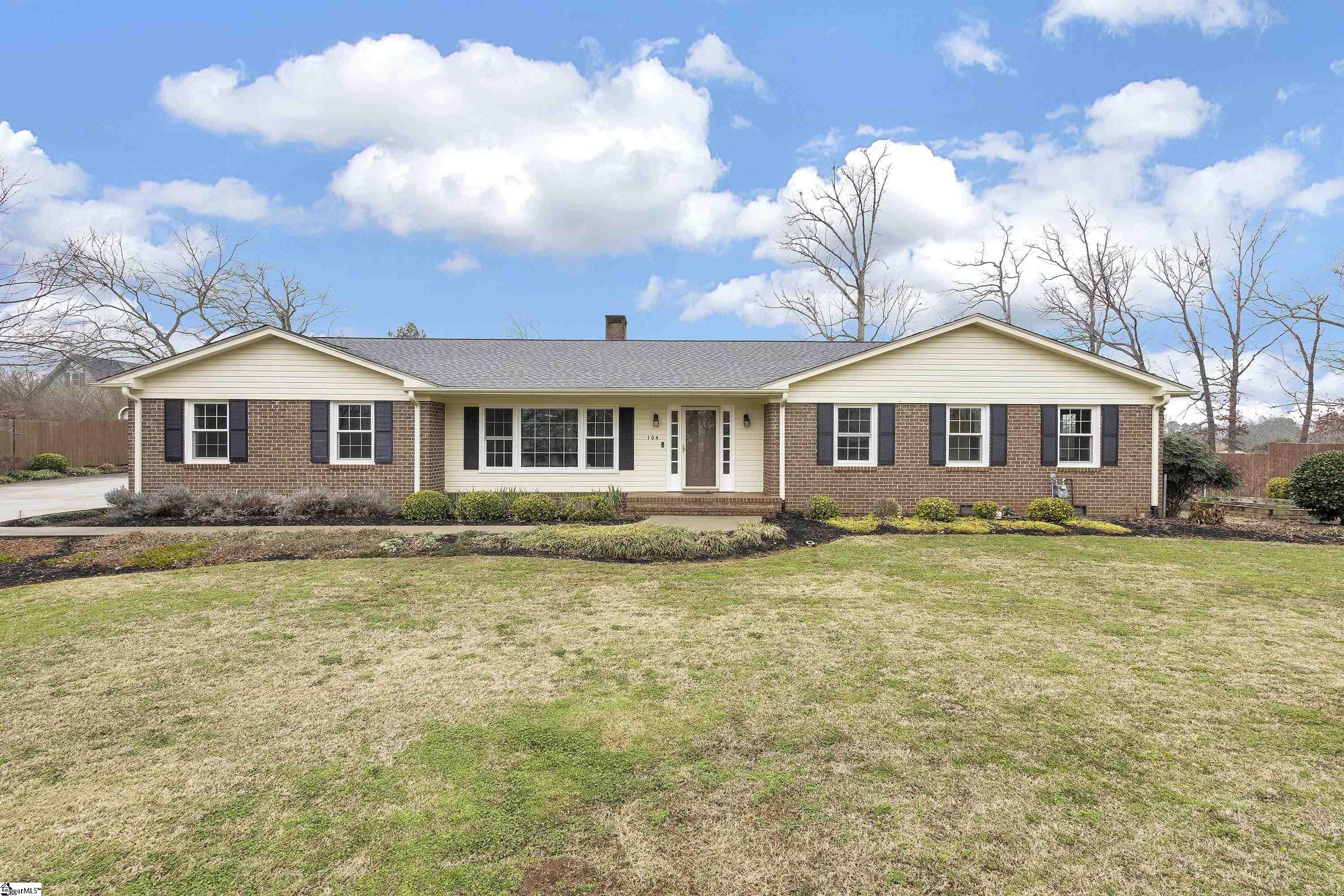 104 Del Riso Circle Easley, SC 29642 - Photo 2 of 36 Gallery Image 2