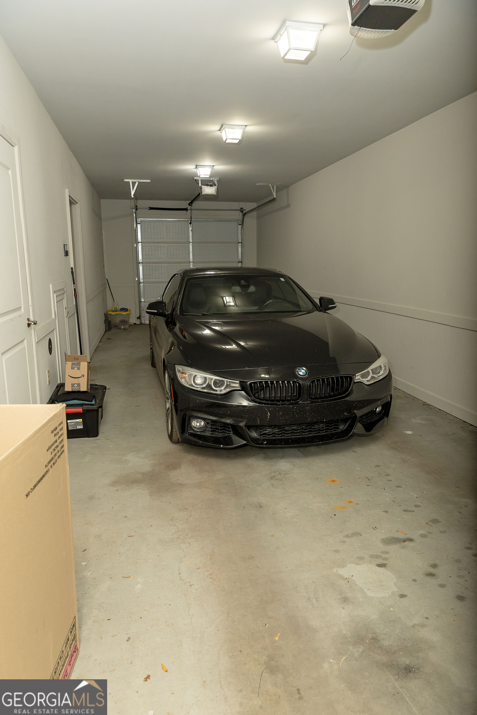 102 Arbors Court Dublin, GA 31021 - Photo 5 of 33 a car parked in a garage
